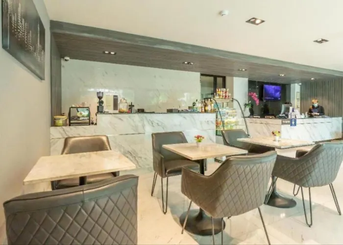 酒店 Hyde Park 3*